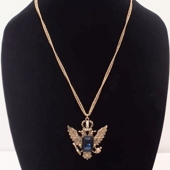 Vintage Gold Tone Rhinestone Double Eagle Pendant Necklace - Picture 2 of 7